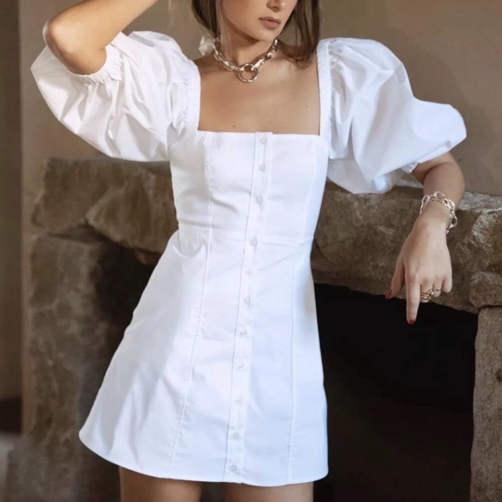 DANIELLE BERNSTEIN White Button-up Dress with puff sleeves